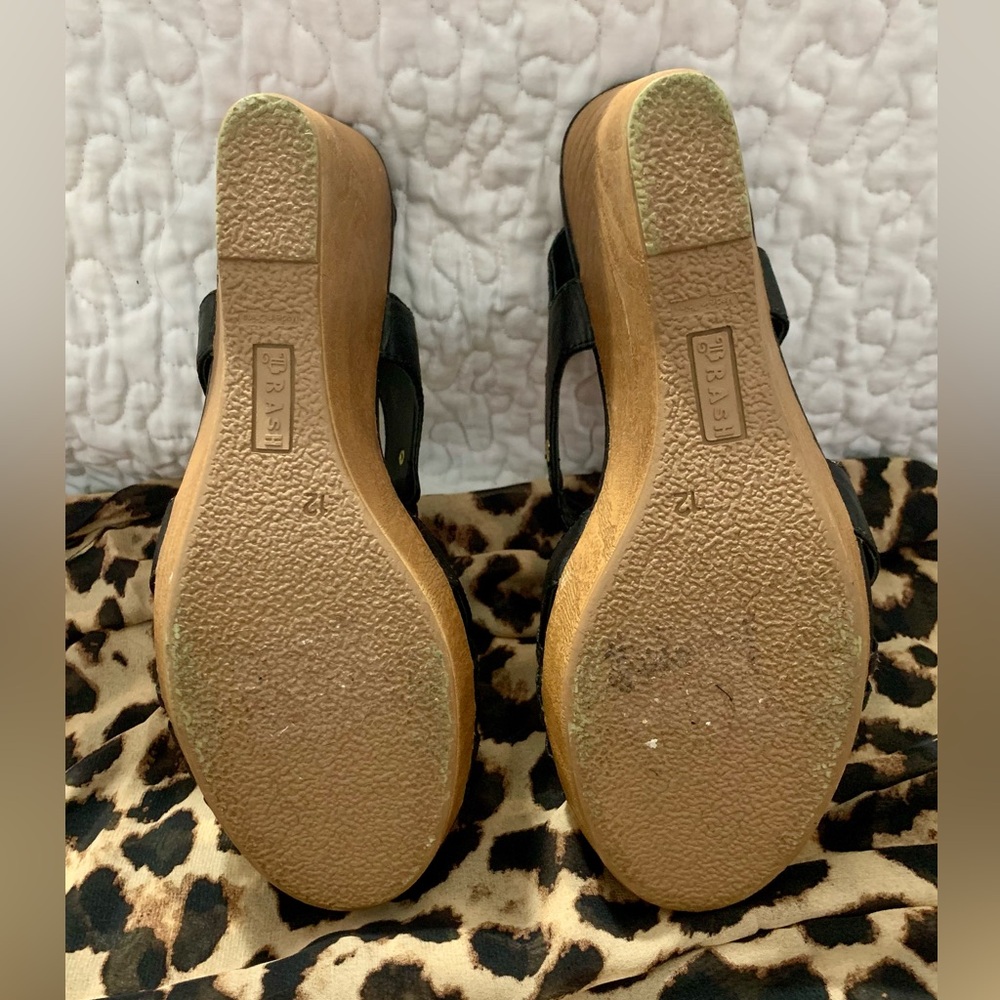 NWOT Brash Black Wedge Sandals with Strappy Design - Picture 5 of 5